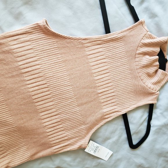 American Eagle Beige Ribbed Turtle Neck Tank - Picture 3 of 4